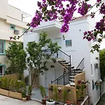 8 * Kaş