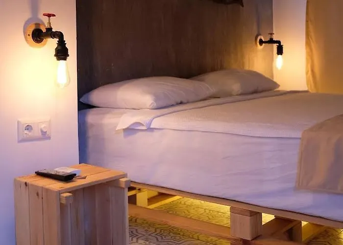 8 Ξενοδοχείο