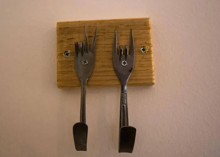 Ξενοδοχείο 8 *