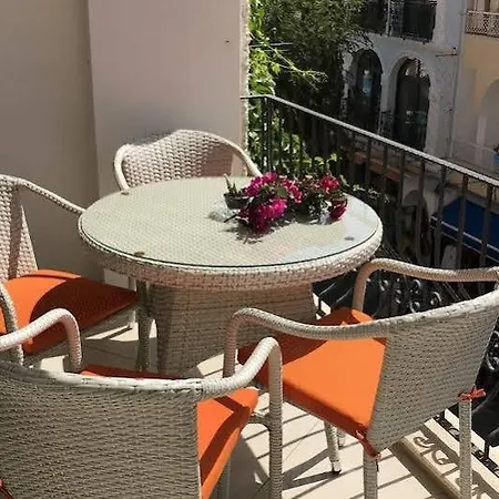 8 Kaş